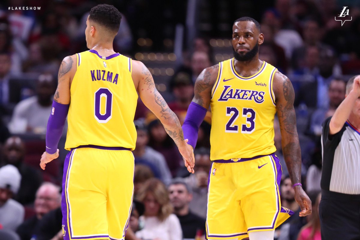 年轻球员离 年轻球员离